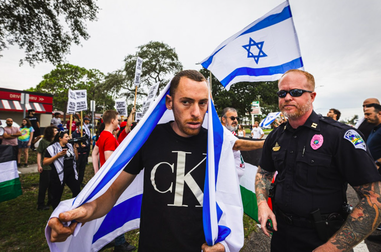 PHOTOS: Palestine and Israel supporters clash in Tampa over the weekend