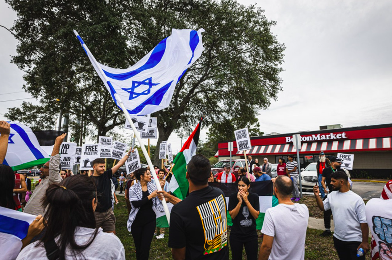 PHOTOS: Palestine and Israel supporters clash in Tampa over the weekend