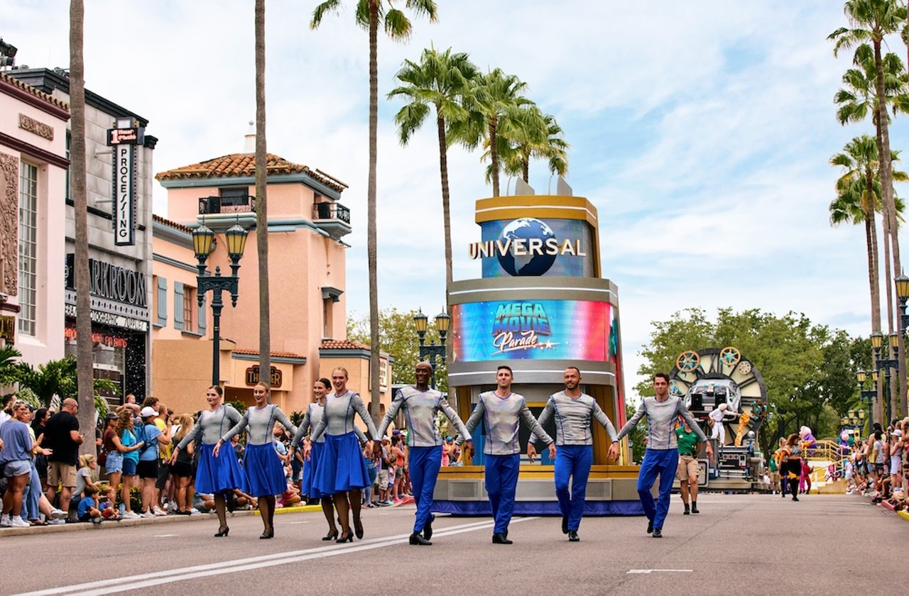 Photos: Universal Orlando’s largest daytime parade Mega Movie Parade is now open