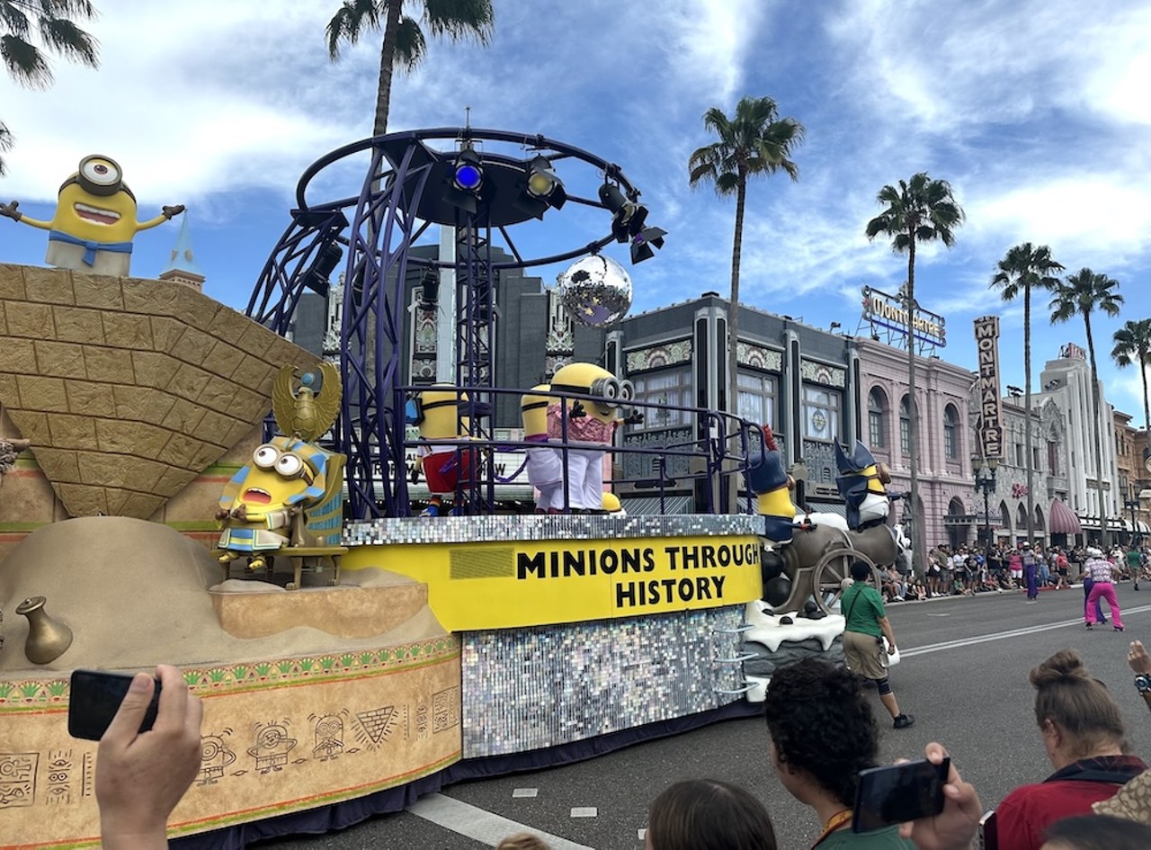 Photos: Universal Orlando’s largest daytime parade Mega Movie Parade is now open