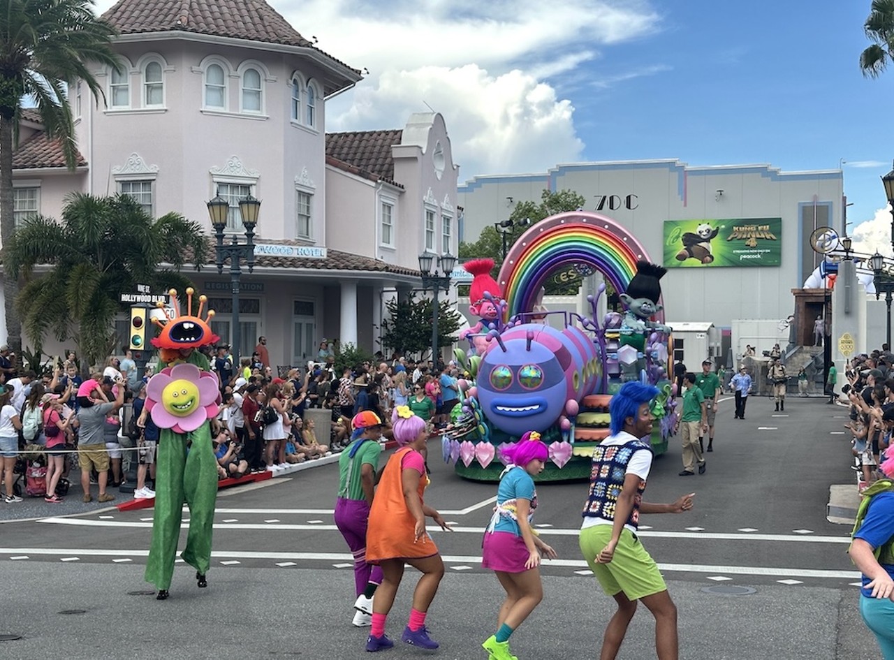 Photos: Universal Orlando’s largest daytime parade Mega Movie Parade is now open