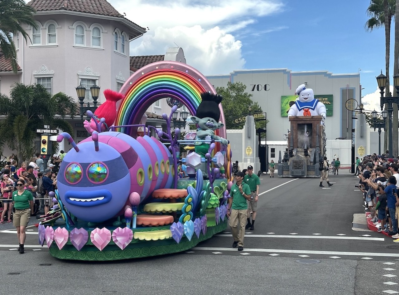 Photos: Universal Orlando’s largest daytime parade Mega Movie Parade is now open