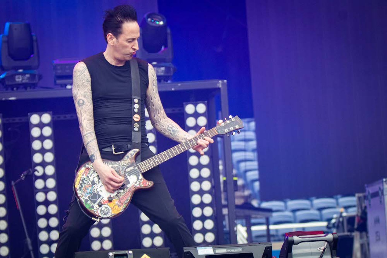 Everything we saw at the Def Leppard, Poison, Mötley Crüe and Joan Jett stadium gig in Orlando