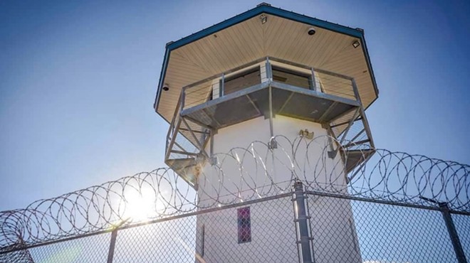 Prison visitation ban extended in Florida