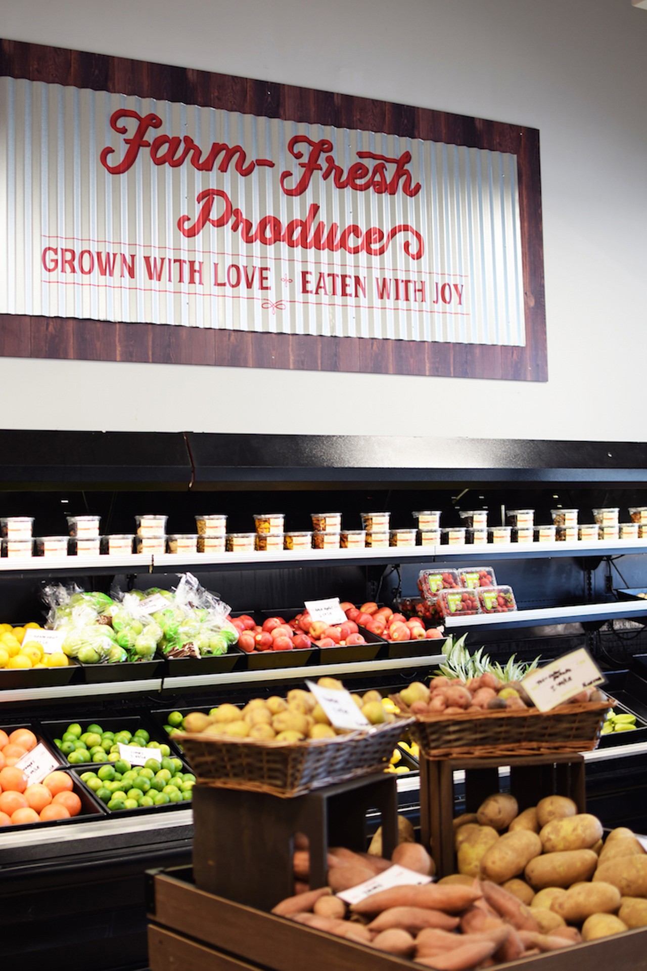 Aside from a farmer&#146;s market, Chamberlin&#146;s is your best source for organic, local produce.