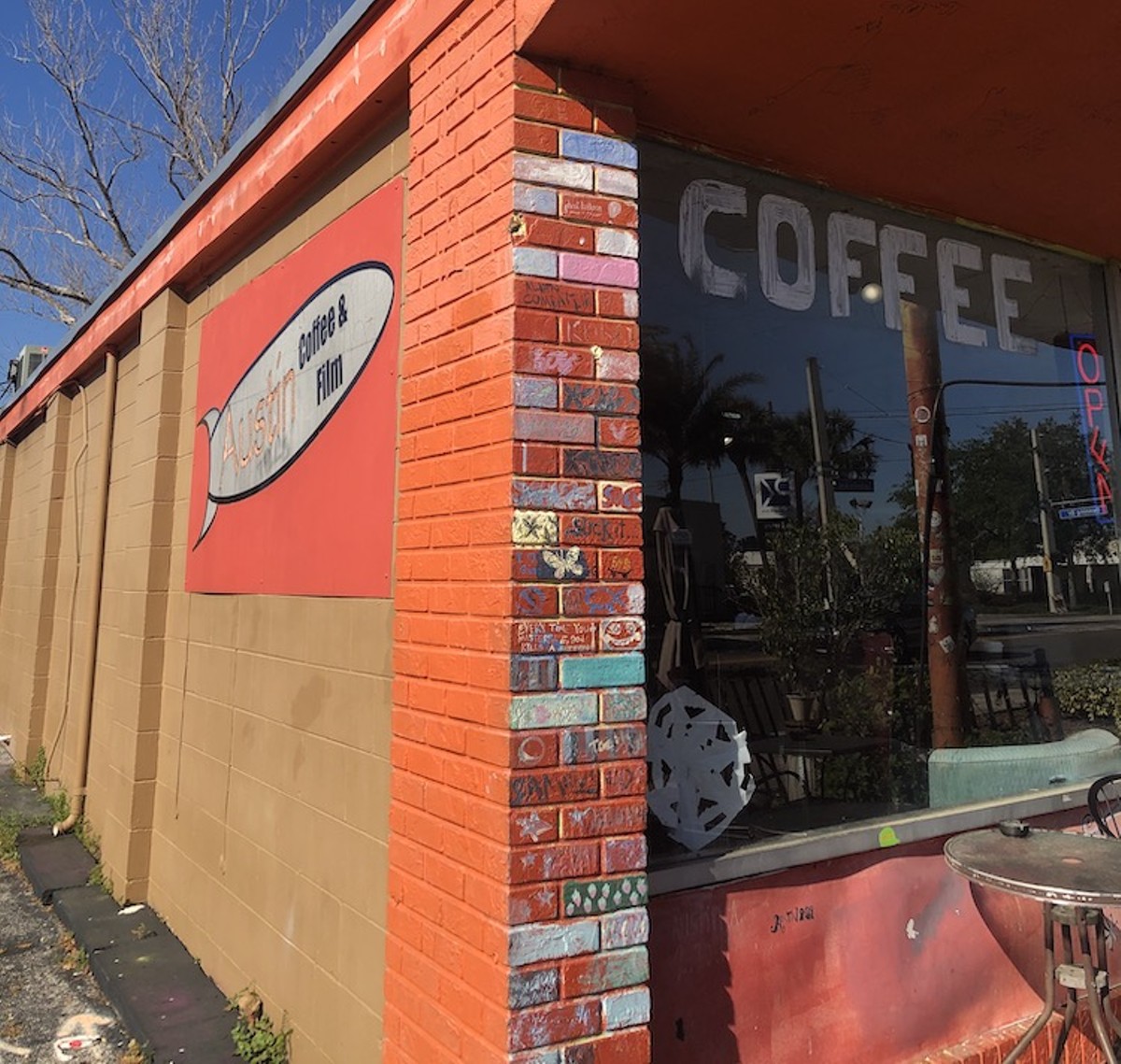 Readers Poll Winner Highlight — Best Open Mic: Austin's Coffee