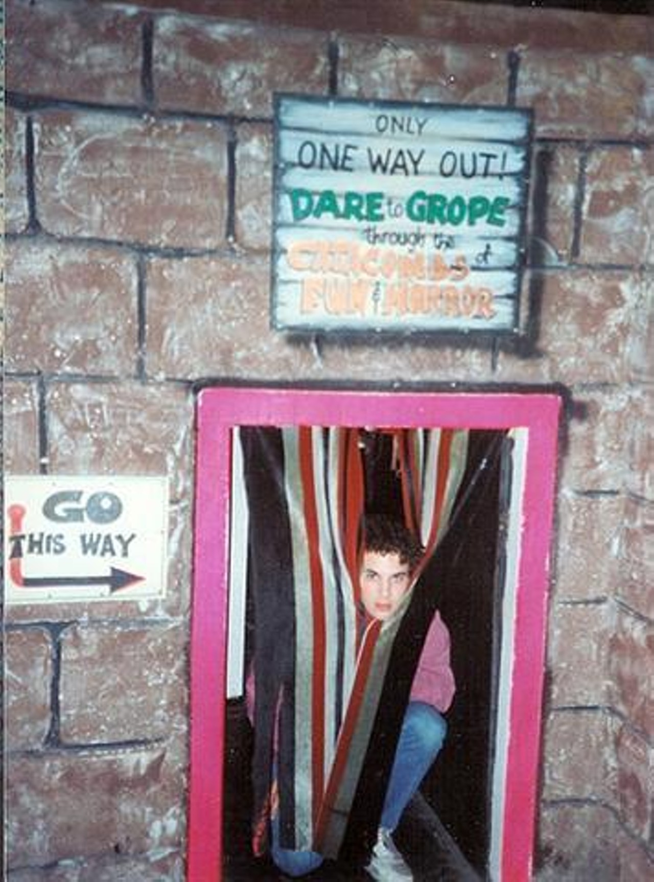 There was only one way out, and you had to grope your way to the exit. (image via bigfloridacountry.com)
