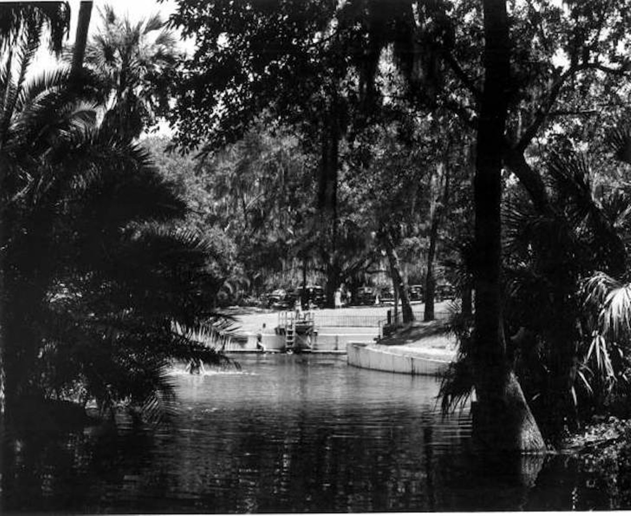People enjoying the day at Sanlando Springs, sometime in the 1900s.