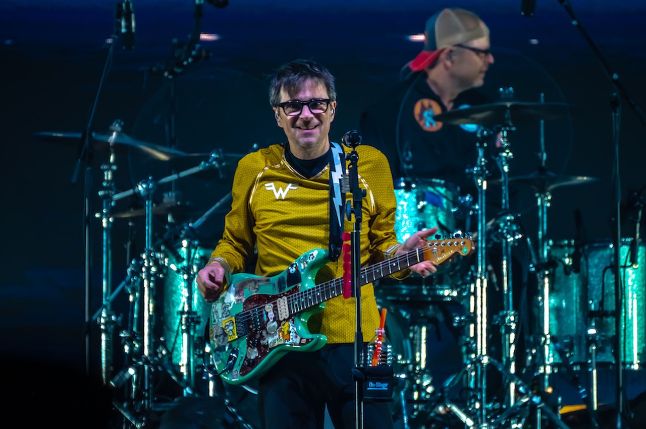 Weezer at the Kia Center