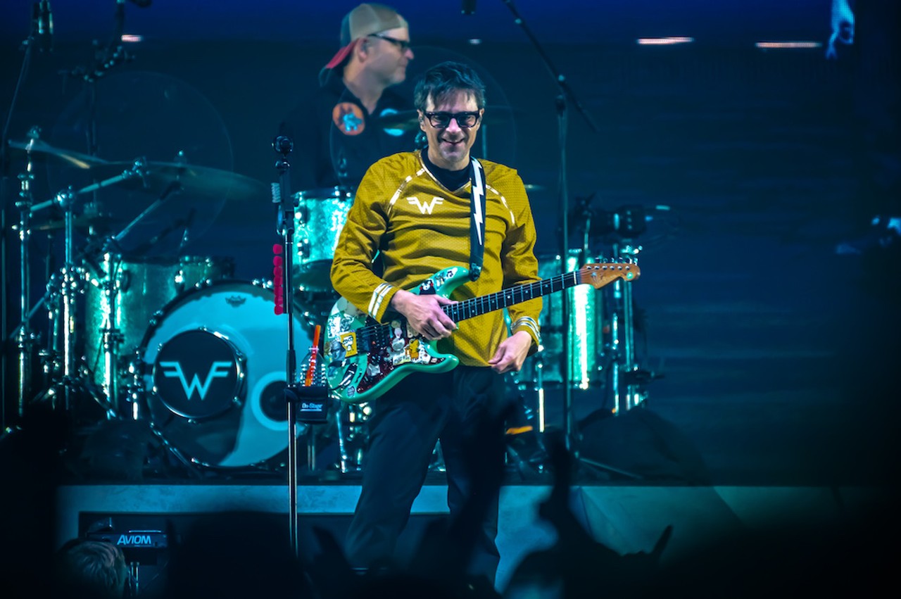 Weezer at the Kia Center