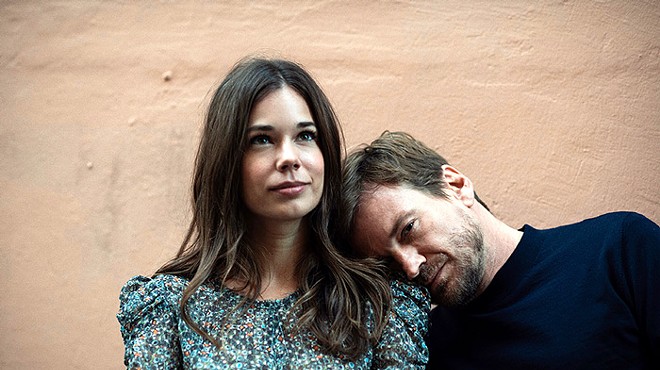 Laia Costa and Guillermo Pfening in 'Foodie Love'