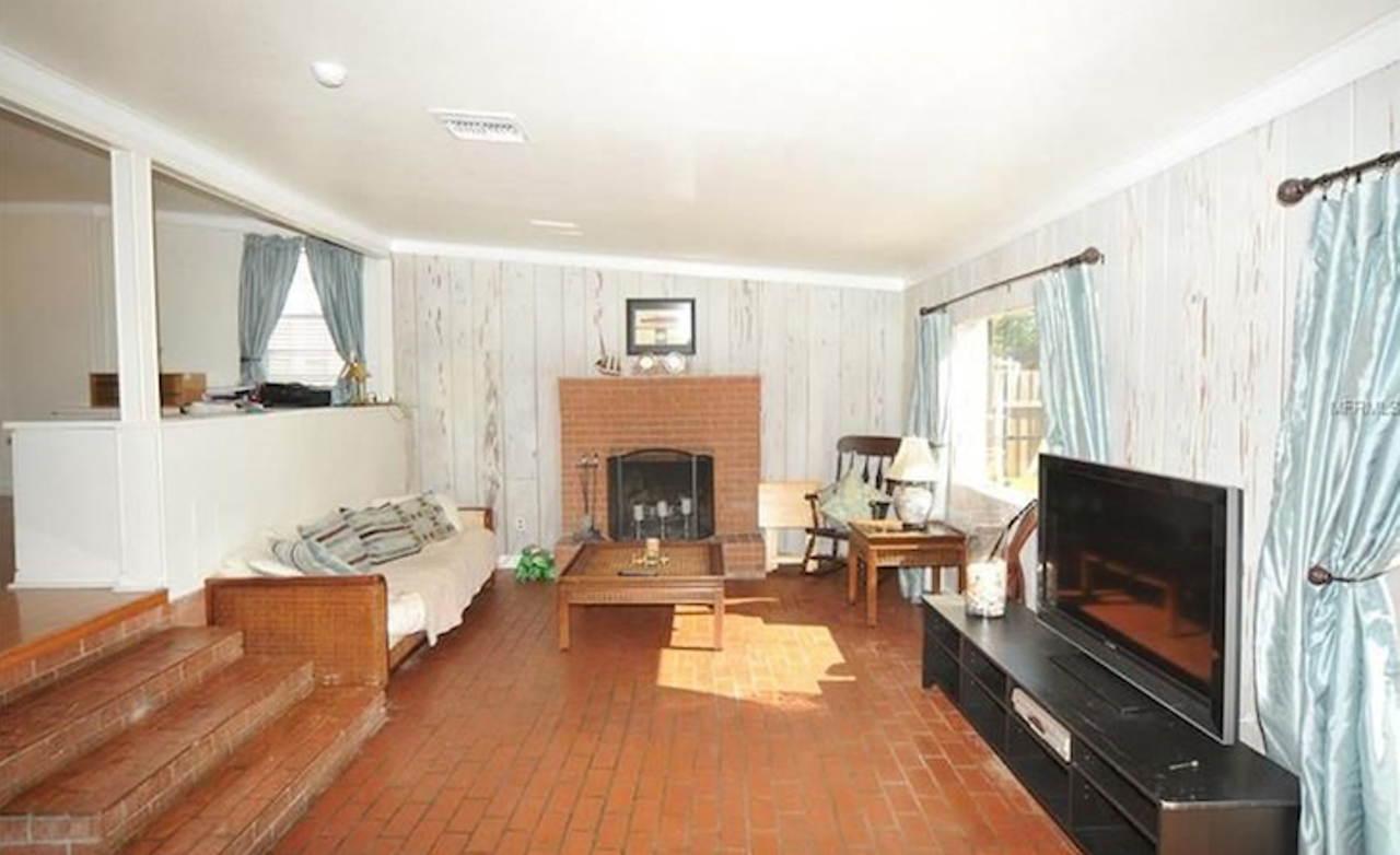 1212 W New Hampshire St
$284,000 
3 beds, 1 full bath, 1,484 sq ft, 6,534 sq ft lot
Check out the brick floor and wood burning fireplace.