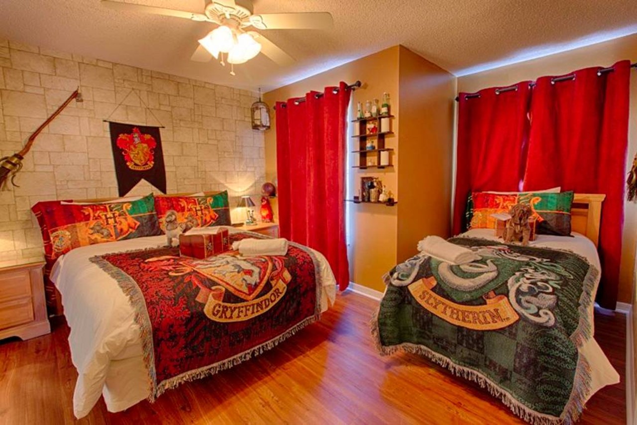 Themed villa only 4 miles to Disney
15 guests, 7 bedrooms, 10 beds, 4.5 baths
$295 per night
To "Harry Potter." The letter from Hogwarts that you've been waiting for has arrived, but you and the family have to do most of the sorting. Which house do you belong to, Gryffindor or Slytherin?