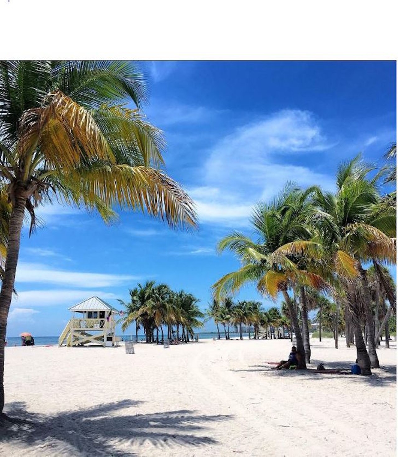 Crandon Park
Driving distance from Orlando: 4 hours 
This is the kind of beach you see in swimwear ads, tropical and picturesque. A large sandbar protects the beach from strong ocean waves making it excellent for families with young children. For the more adventurous rent a kayak or a kite board and cruise the shoreline.
Photo via viajandonomapa/Instagram
