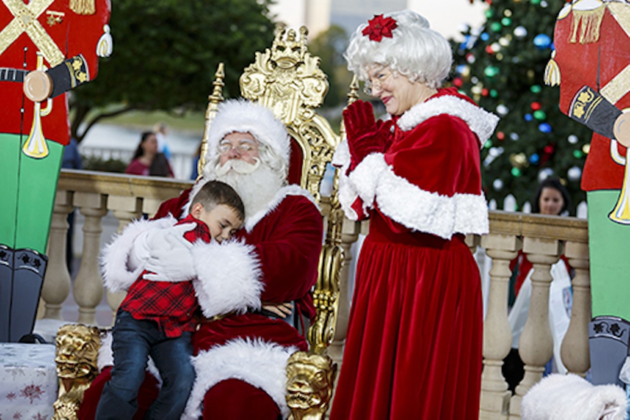 Santa Tuesdays at Cranes Roost Park
274 Cranes Roost Blvd., Altamonte Springs 
see Santa and Mrs. Claus under the tower in the Cranes Roost Plaza. Make sure you bring your best camera and wishlist for an ideal photo-op.Every Tuesday from 6 to 8 p.m.
Photo via Altamonte Springs