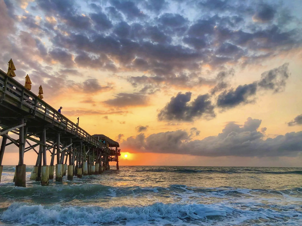 Cocoa Beach
1 hour from Orlando
Cocoa Beach is a classic Florida beach town with picturesque waters and miles of sand. Visit the pier during sunset for a bite to eat and walk around to enjoy the east coast Florida sky.
