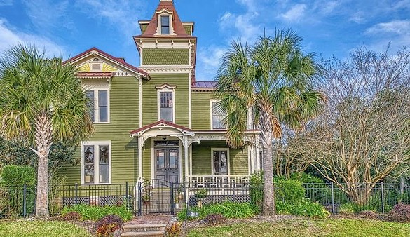 The Florida beach home featured in the 1988 'Pippi Longstocking' movie is for sale, let&#146;s take a tour