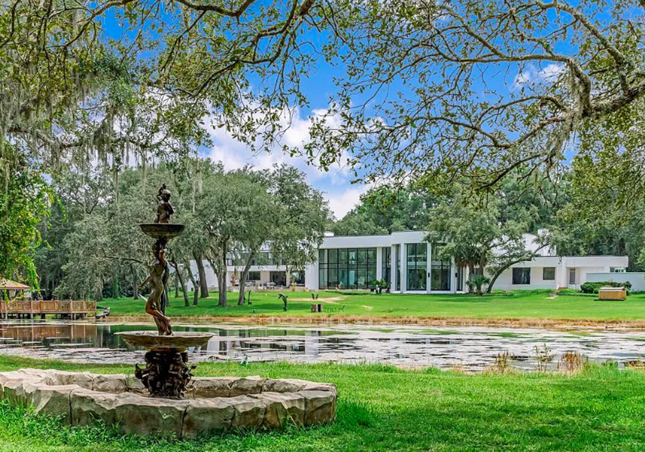 The founders of Publishers Clearing House hired Epcot architects to build this Longwood home, now it's for sale