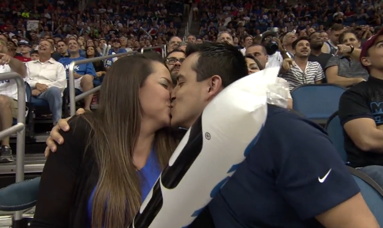 25. The Orlando Magic Kiss Cam
You want to kiss. The crowd at the Amway Center wants to cheer you on. It's a win-win for everyone.
Photo via NBA.com