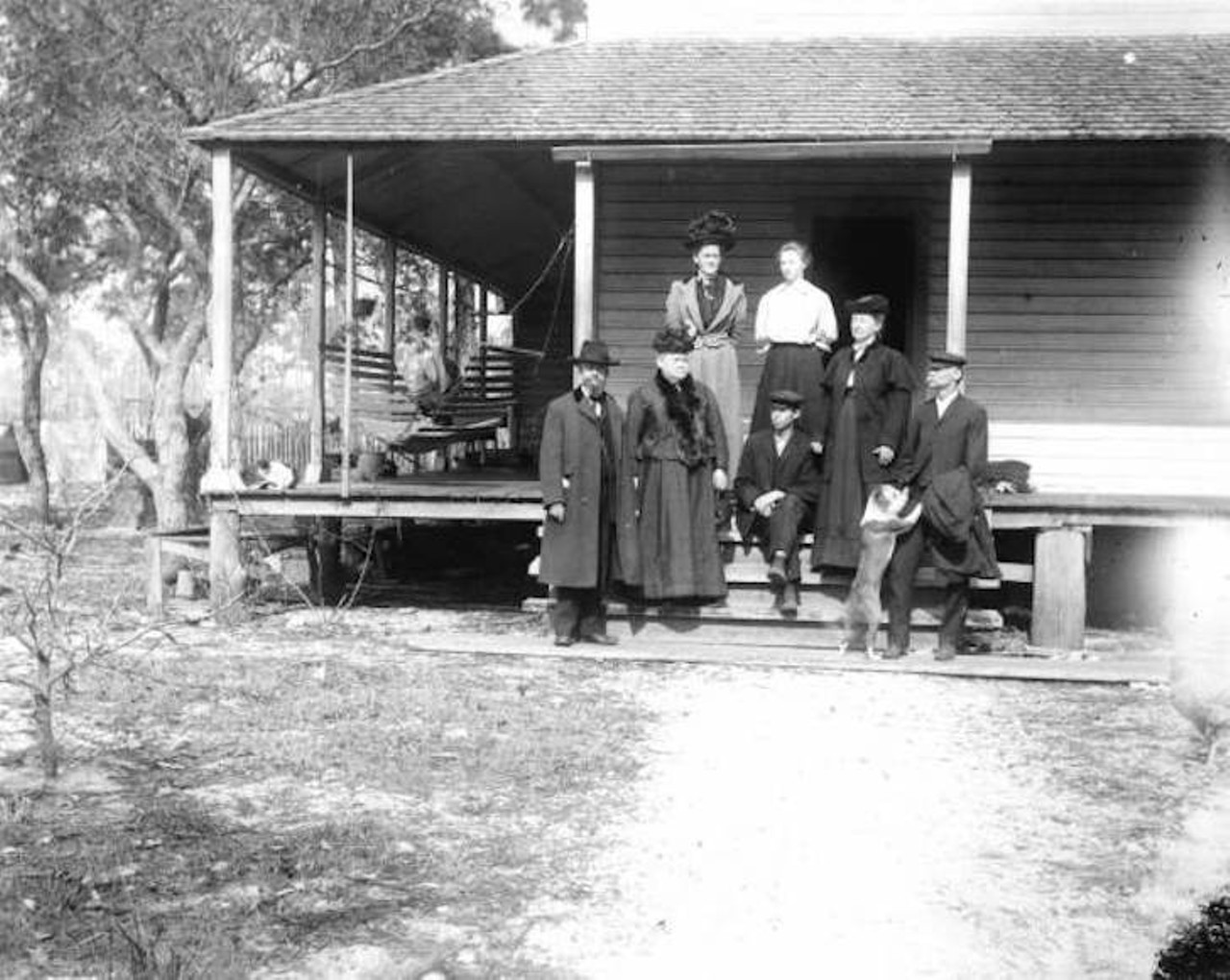 Saying goodby to Iowa friends in Eastpoint, taken sometime between 1898 to 1912.
