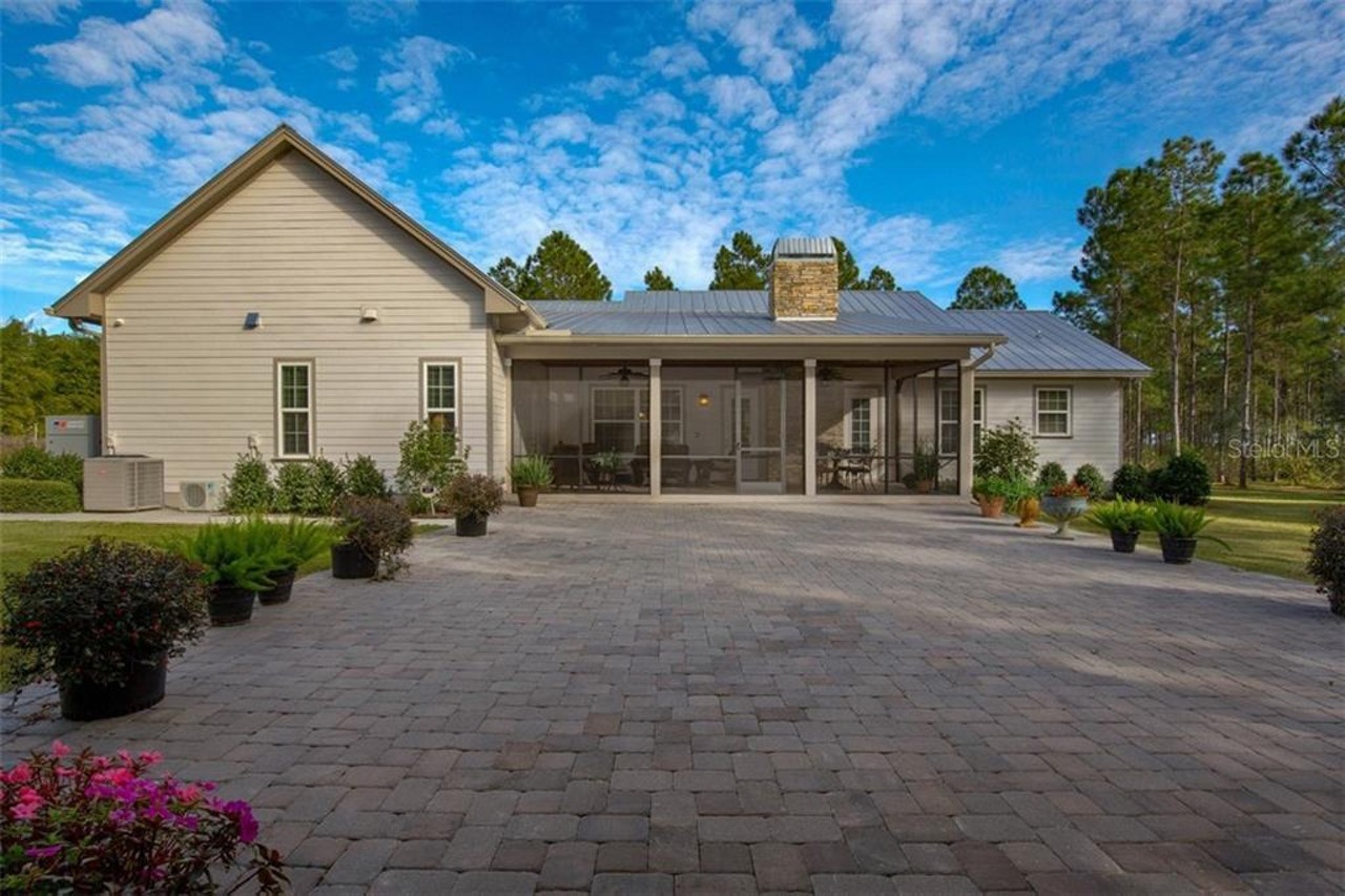 This Mount Dora farm house sits on a dreamy 10-acre working fruit and vegetable farm