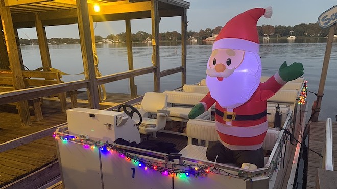 The Winter Park Old Fashioned Christmas Cruise is back for another year