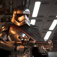 Review: <i>Star Wars: The Force Awakens</i>