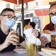 As Florida coronavirus cases soar, new credit card study links infection spikes to in-person restaurant dining