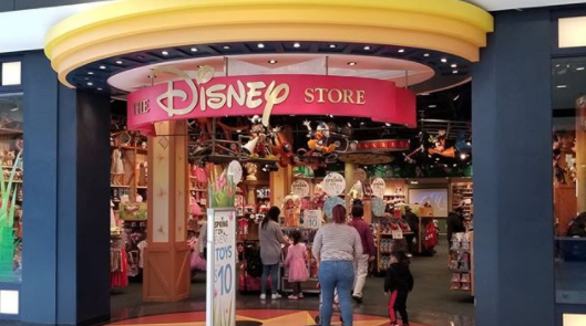 Disney Stores will no longer use plastic bags, but theme parks have a way to go