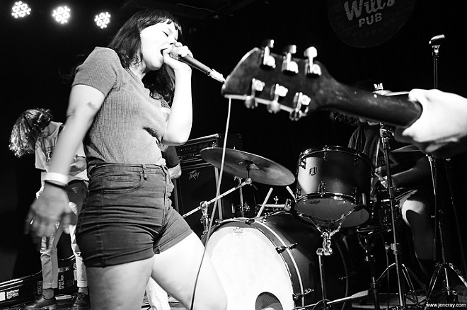 Gouge Away at Will's Pub - Jen Cray