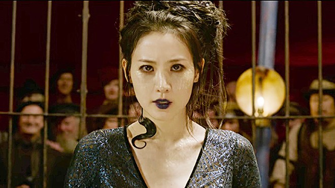 Claudia Kim as Nagini in The Crimes of Grindelwald