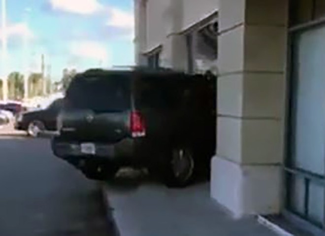 Florida woman intentionally drives SUV through T-Mobile store