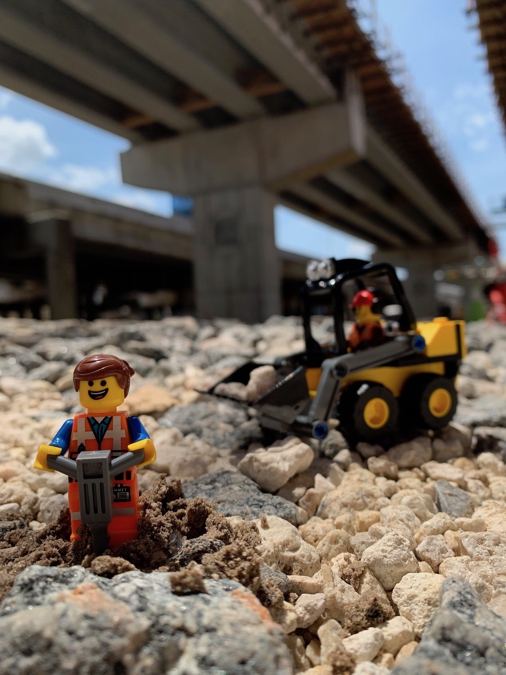 Meet Lego Explore Orlando, the dynamic duo of artists who make finding fun in your city look like a snap (2)