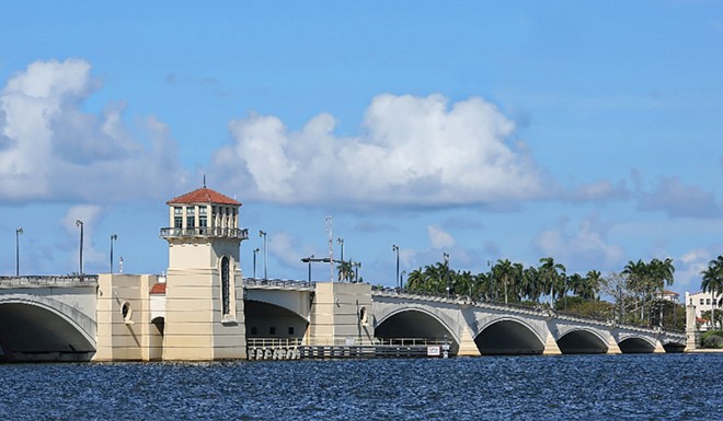 Bridgetender arrested following death of Palm Beach woman who fell from drawbridge opening | Florida News | Orlando