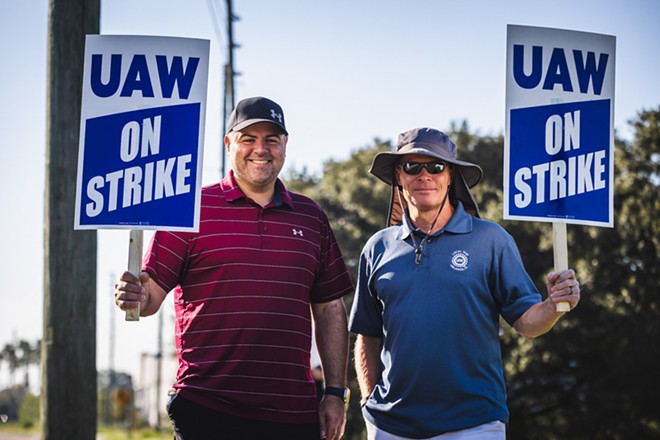 UAW reaches tentative deal with Stellantis, suspending strike in Orlando and across the country