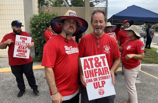 AT&T employees in Orlando continued picketing Friday, Sept. 13, over allegations of bad faith bargaining against AT&T. - photo by McKenna Schueler