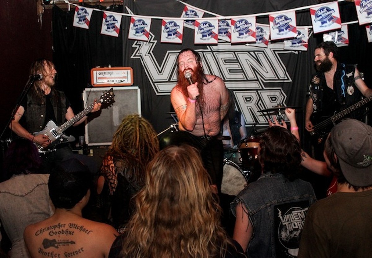 Valient Thorr back at Will's Puhb wayyyyy back in 2013