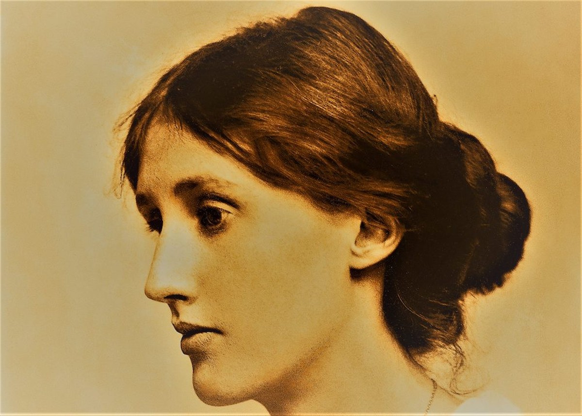Aquarian author Virginia Woolf in 1902