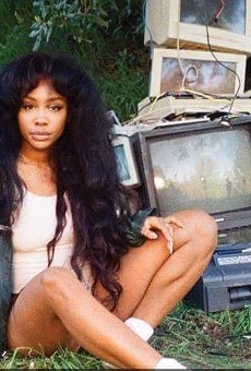 Update: SZA [will not play] a surprise show in Orlando this weekend