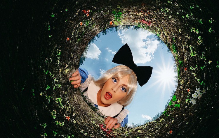 Disney: 25 Secrets About Alice In Wonderland That Make Us Fall Down The  Rabbit Hole