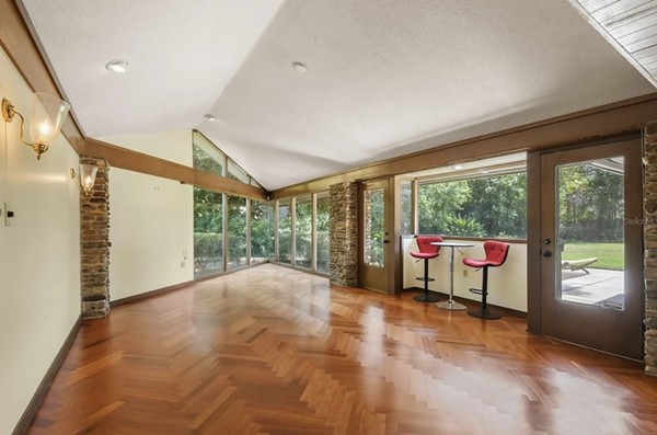 A Frank Lloyd Wright-inspired mid-century home is on the market in ...