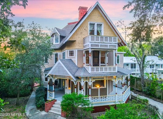 Upham Cottage, a Florida Victorian built for a Civil War veteran, is now for sale
